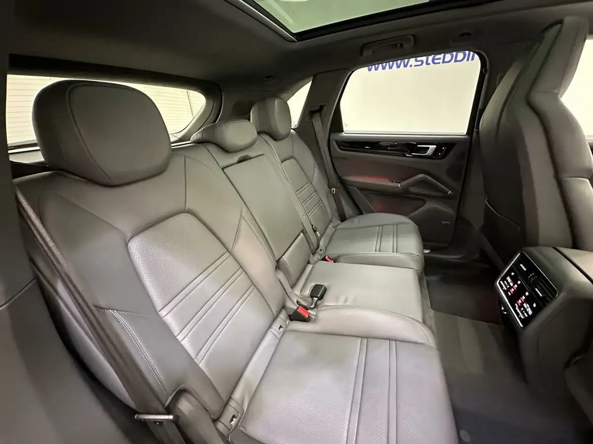 2018-porsche-cayenne-30-v6-s-big-27