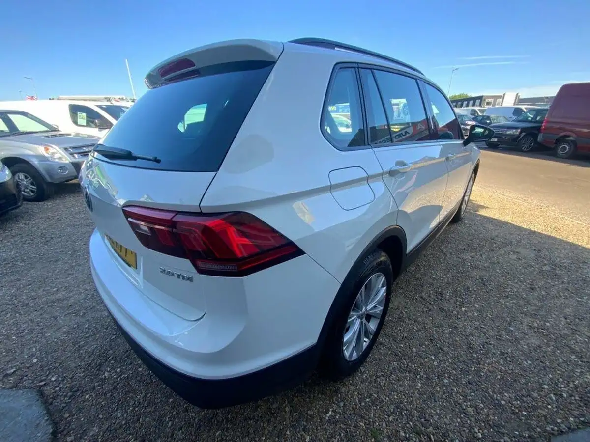 2017-volkswagen-tiguan-20tdi-s-ss-big-13