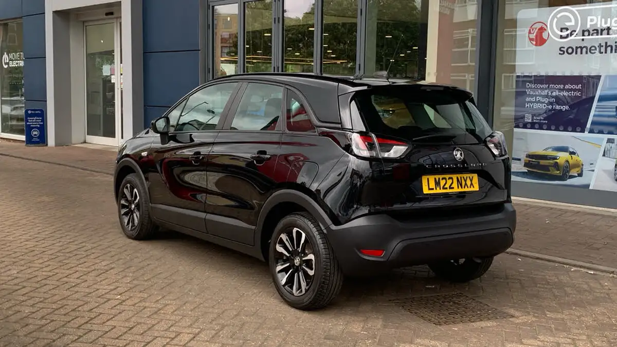 2022-vauxhall-crossland-12i-design-big-4