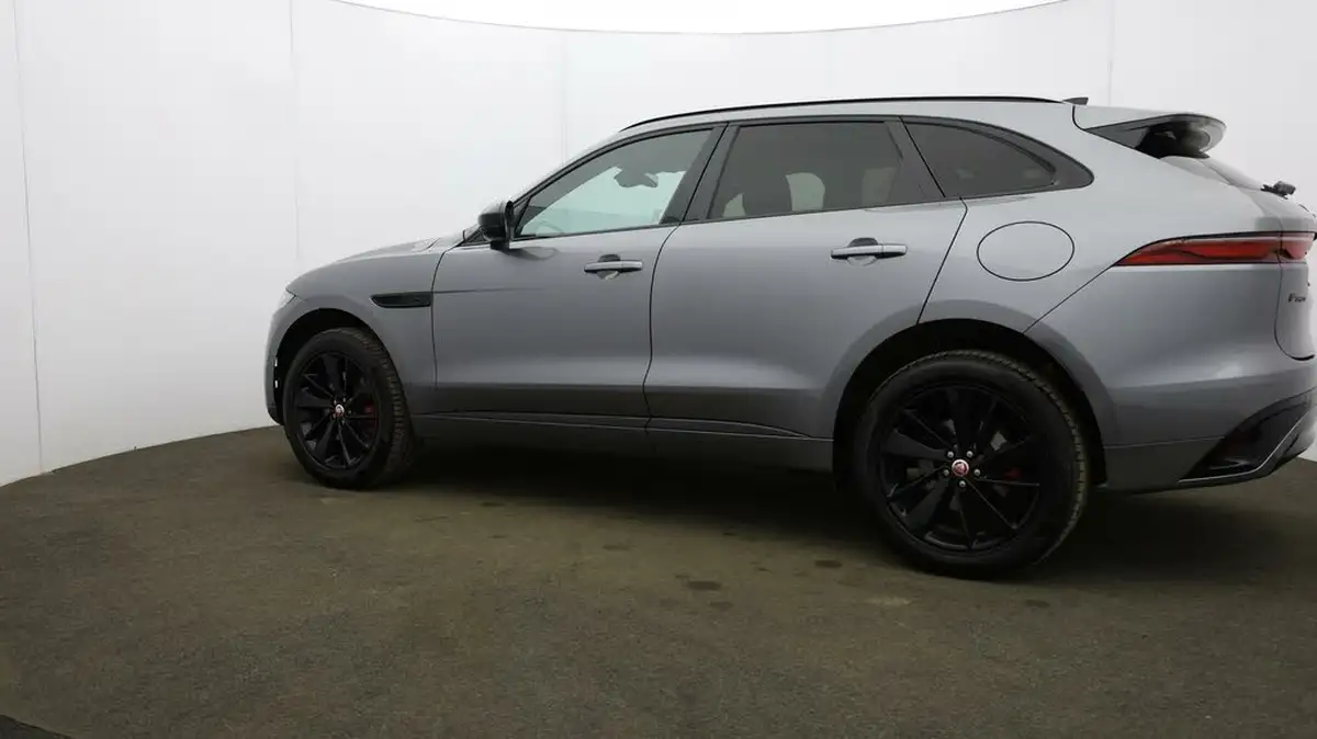 2022-jaguar-f-pace-20-p250-r-dynamic-black-big-66