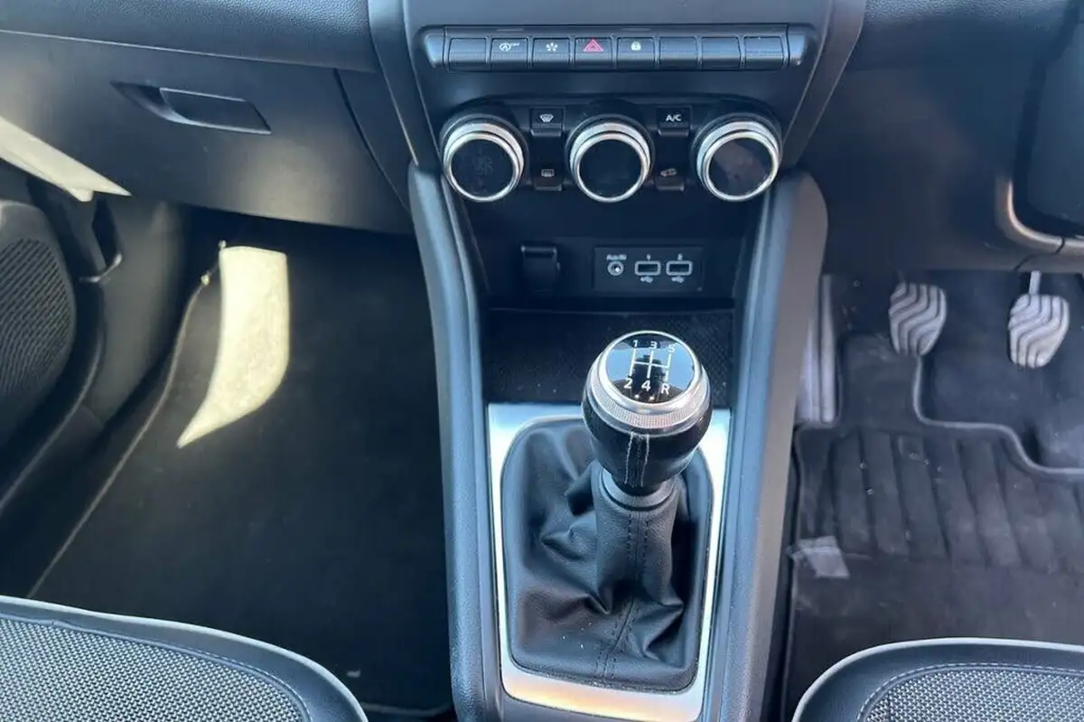 2020-renault-captur-10-tce-s-edition-100bhp-big-24