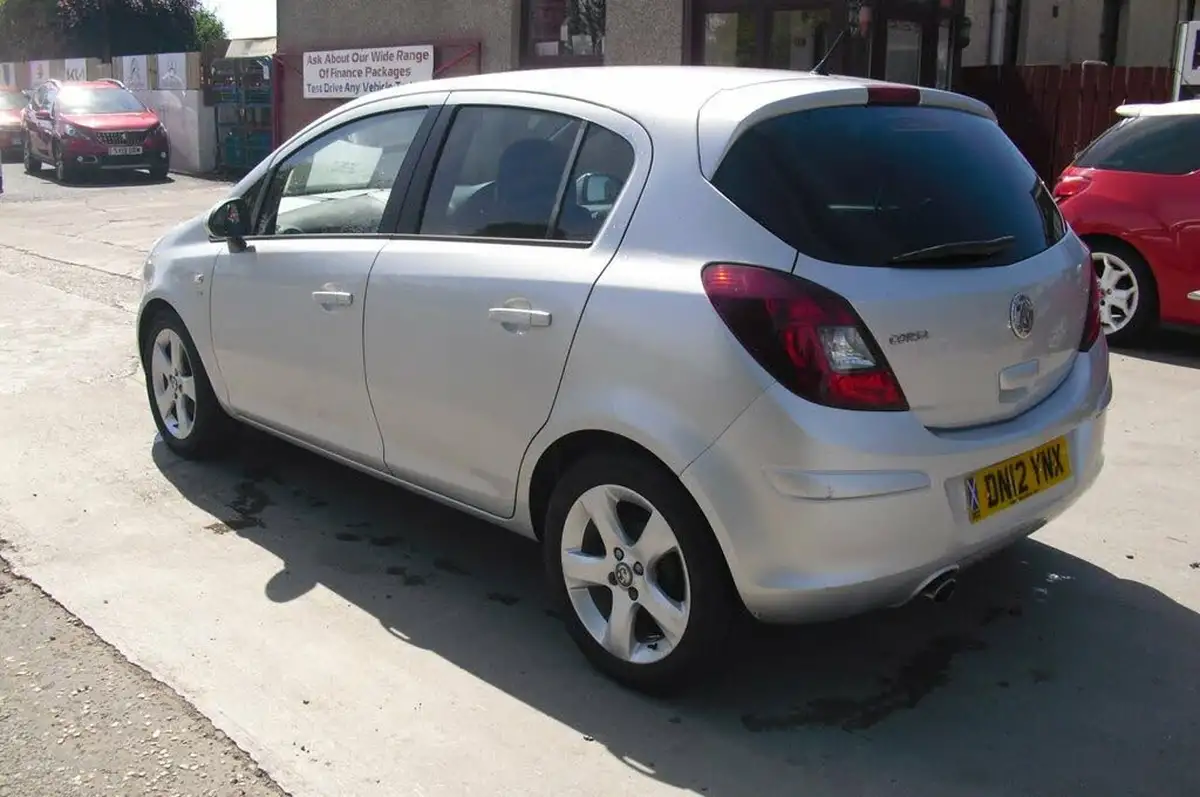 2012-vauxhall-corsa-14-sxi-5d-big-4