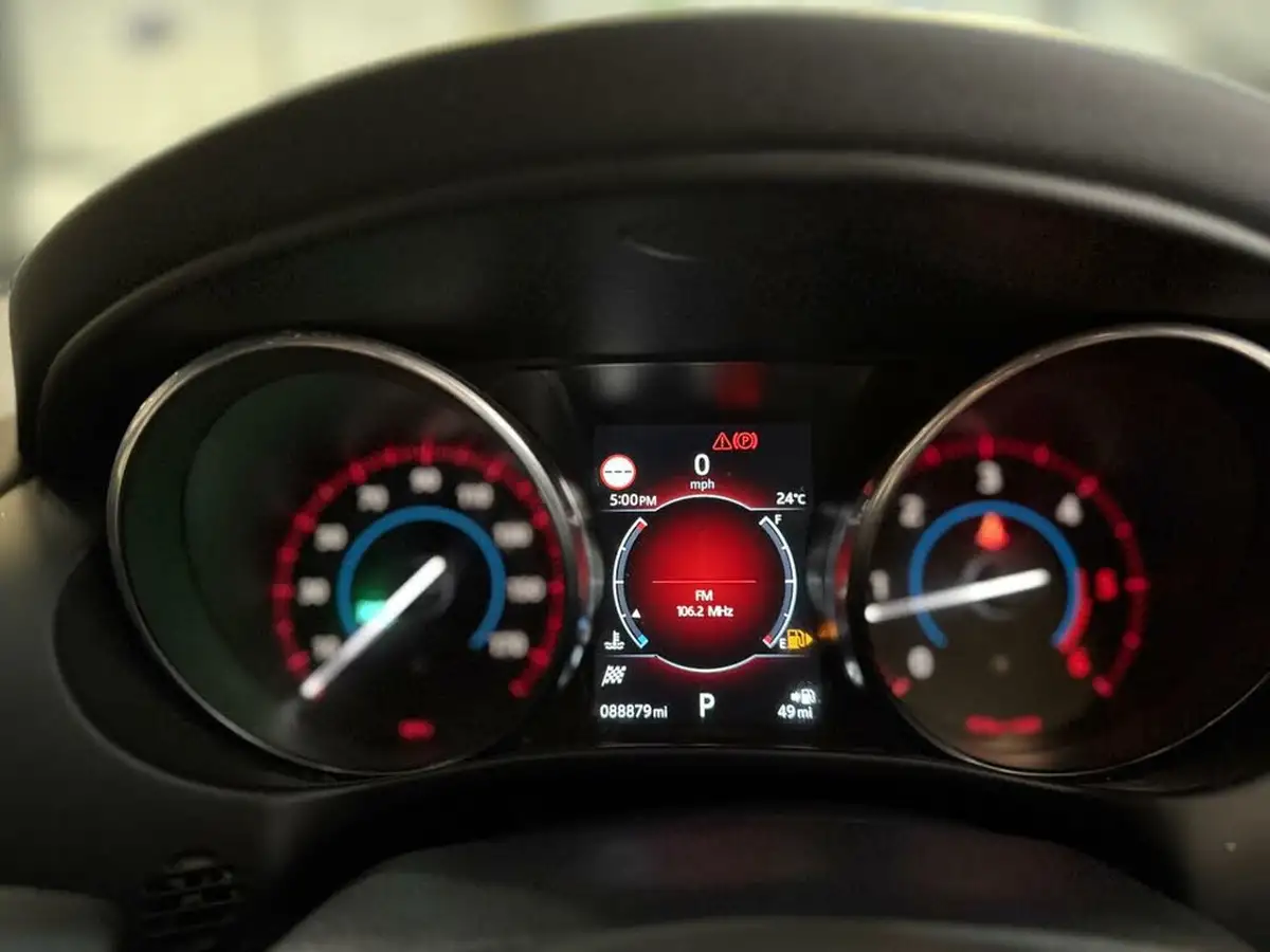 2016-jaguar-xe-20d-r-sport-180ps-auto-big-56