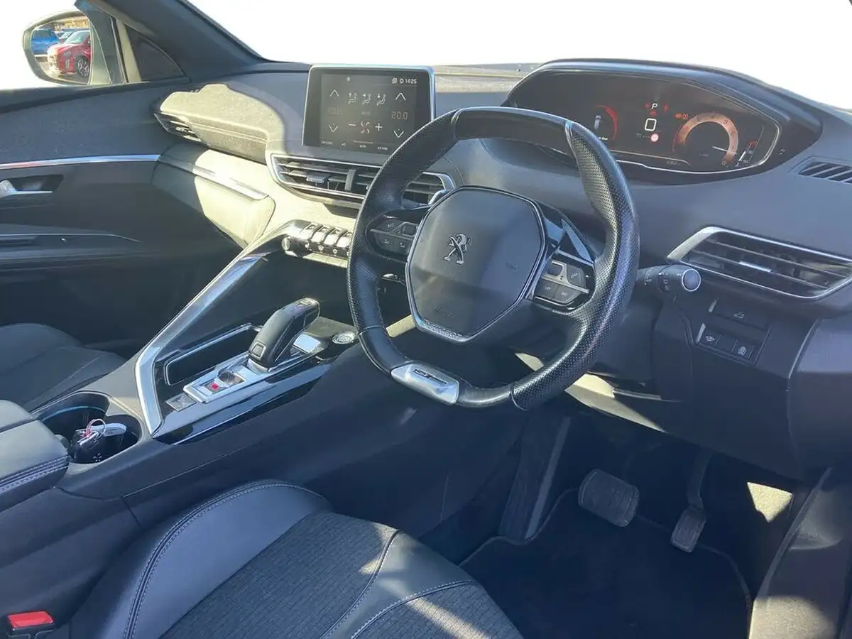 2020-peugeot-3008-suv-12-puretech-gt-line-eat8-big-8
