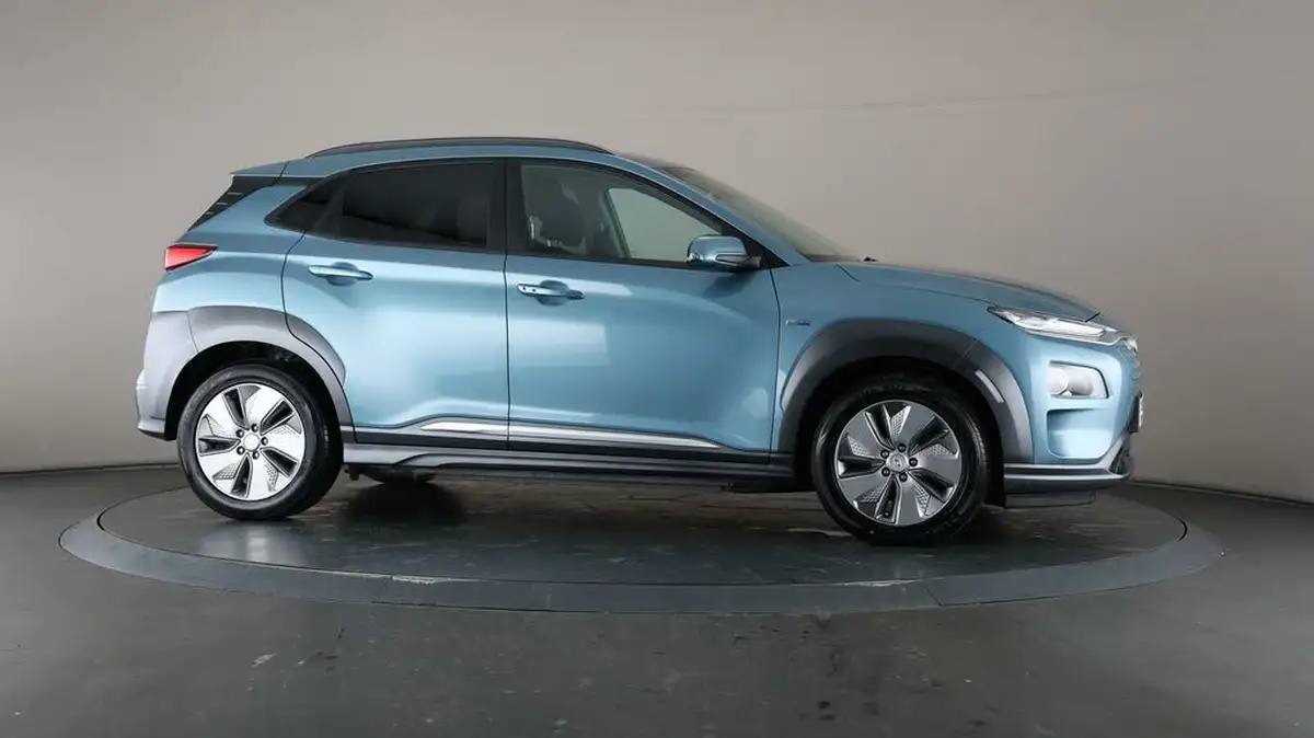 2020-hyundai-kona-e-premium-204ps-big-56