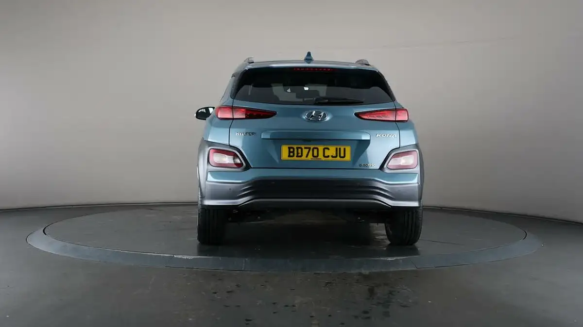 2020-hyundai-kona-e-premium-204ps-big-32