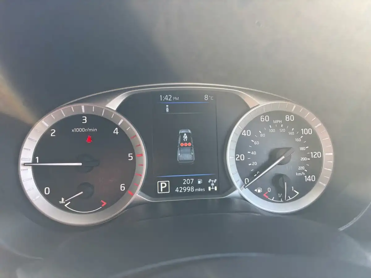 2019-nissan-navara-23dci-tt-tekna-8-navileather-auto-big-13