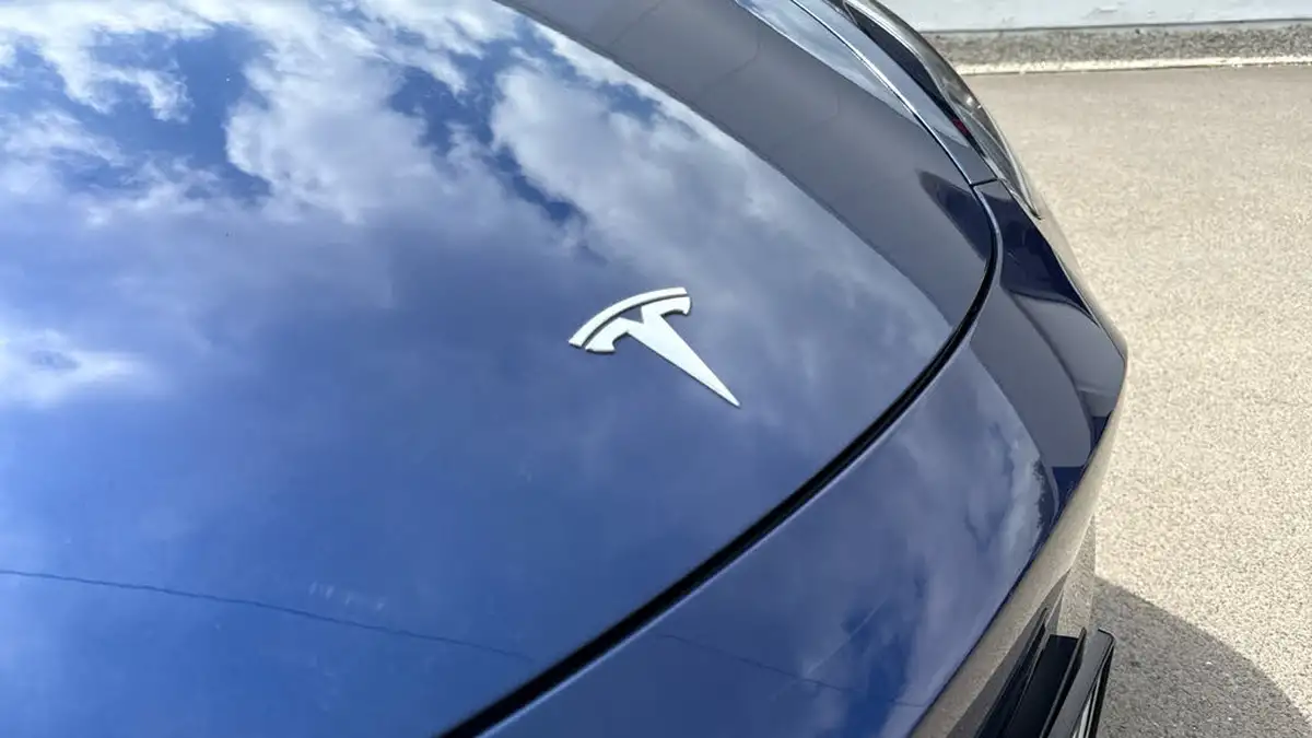 2023-tesla-model-y-e-performance-big-7