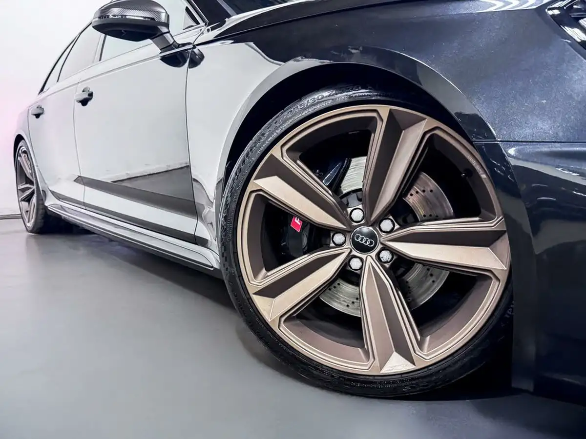 2020-audi-rs4-avant-29-tfsi-quattro-bronze-edition-big-17