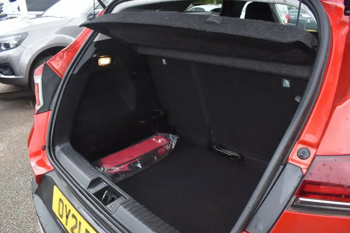 2021-renault-captur-13-tce-iconic-130bhp-big-7