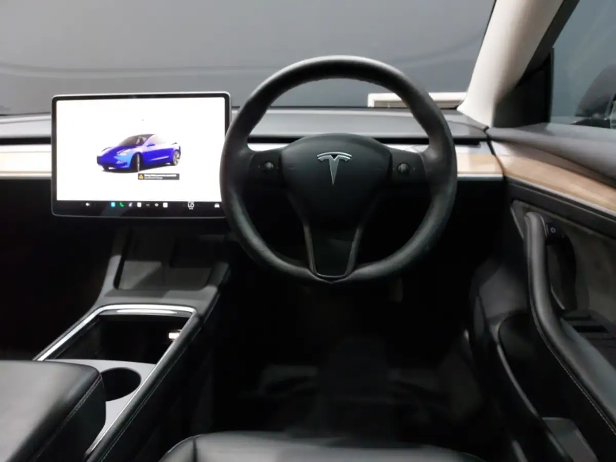 2022-tesla-model-3-e-long-range-big-6