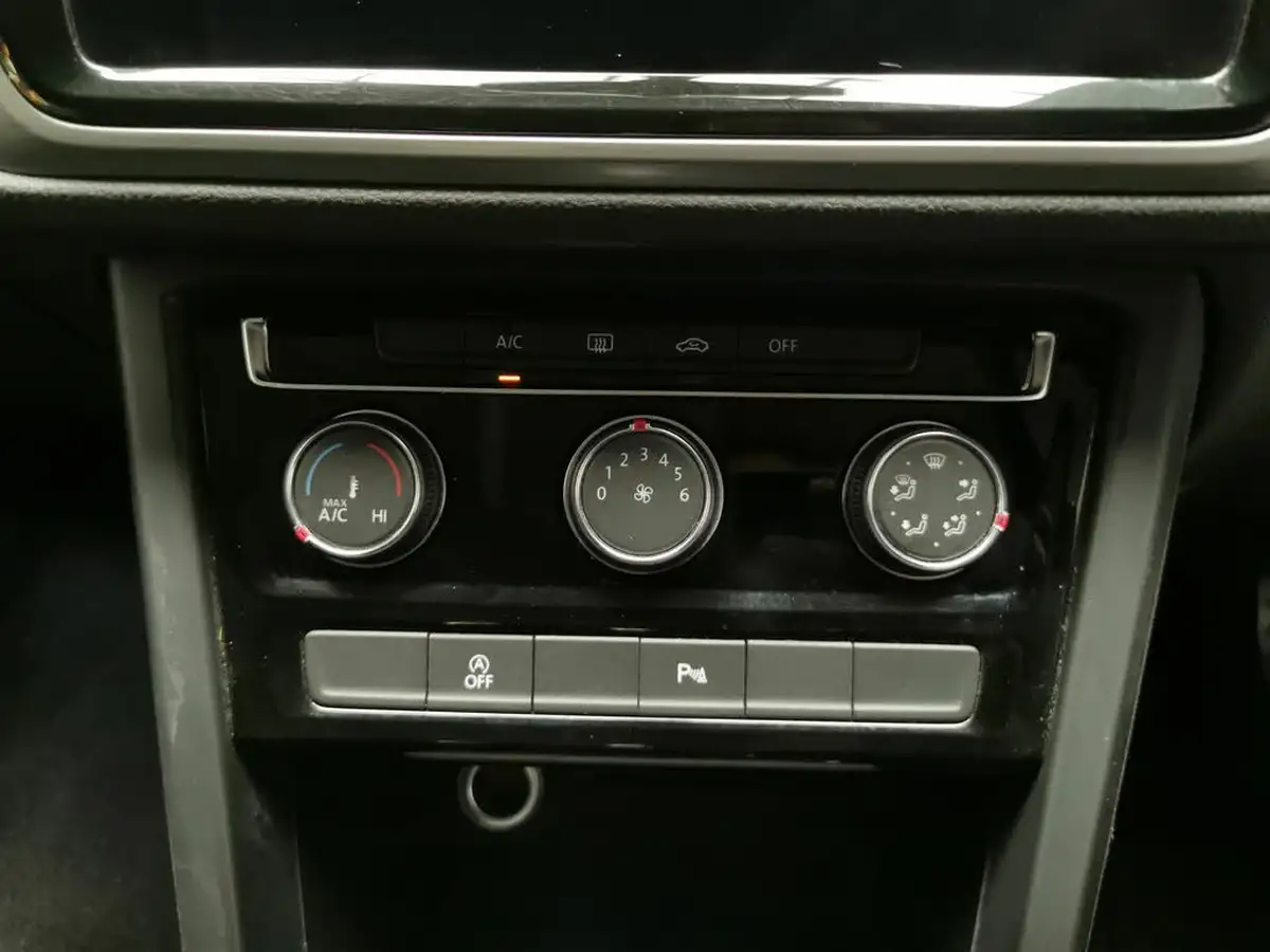 2021-volkswagen-touran-15-tsi-se-dsg-big-22
