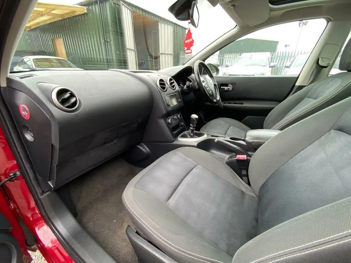 2012-nissan-qashqai-15td-n-tec-big-7