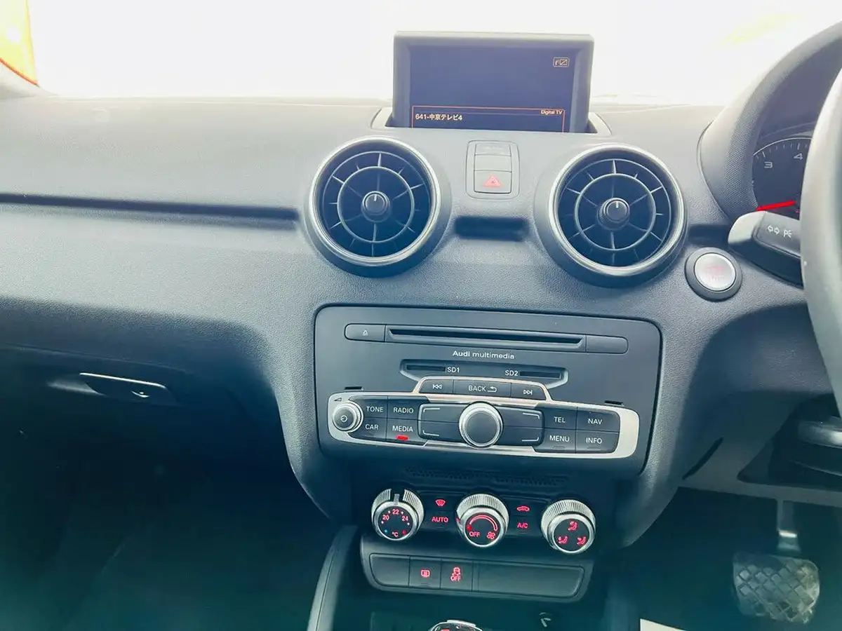 2013-audi-a1-14-122ps-sportback-5d-1390cc-s-tronic-big-13