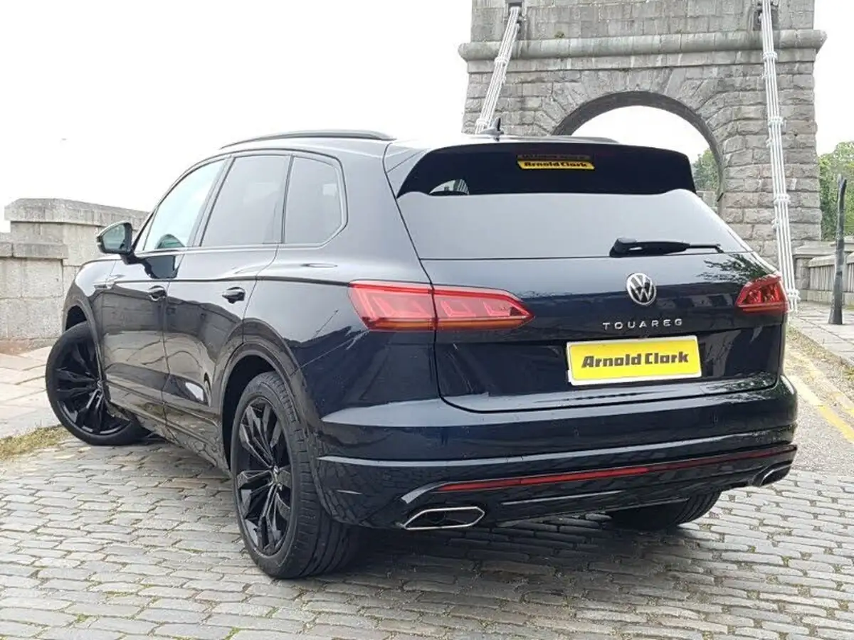 2022-volkswagen-touareg-30tdi-black-edition-286ps-big-1