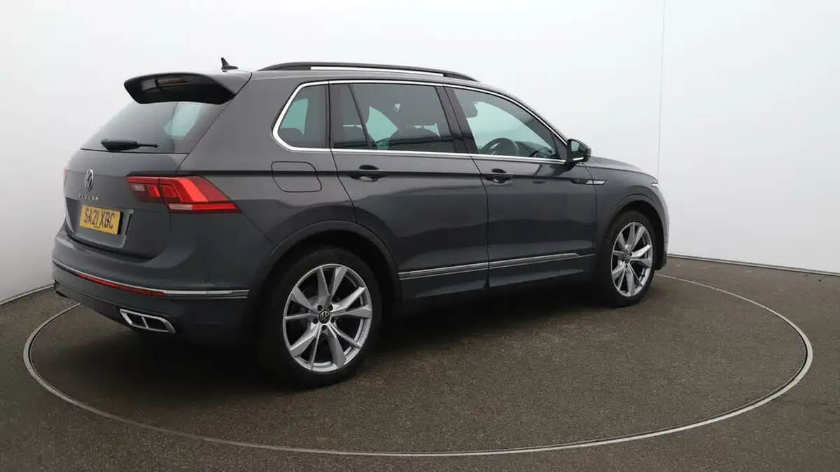 2021-volkswagen-tiguan-15-tsi-r-line-big-54