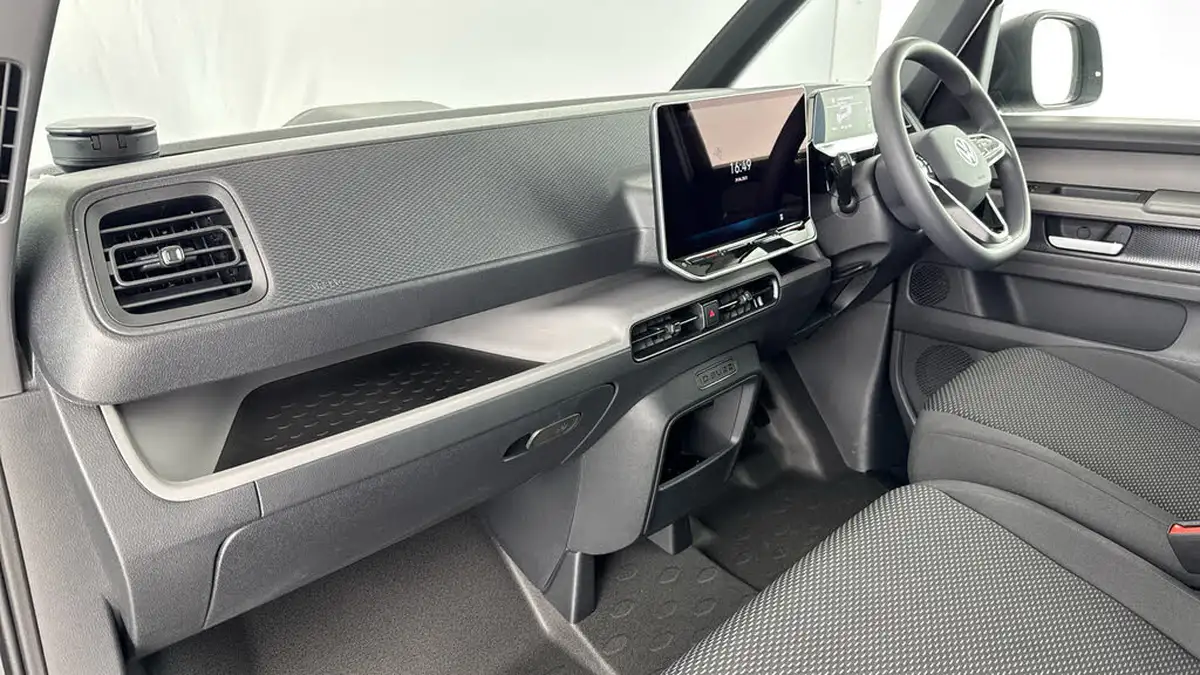 2025-volkswagen-id-buzz-cargo-e-commerce-286ps-79kwh-big-9