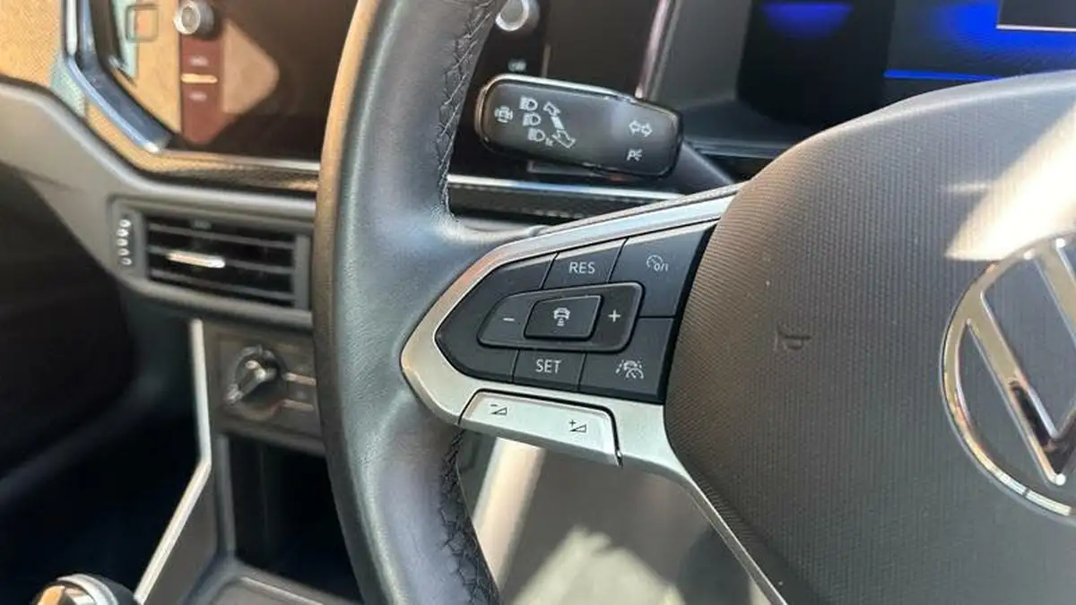 2022-volkswagen-polo-10-tsi-life-big-25