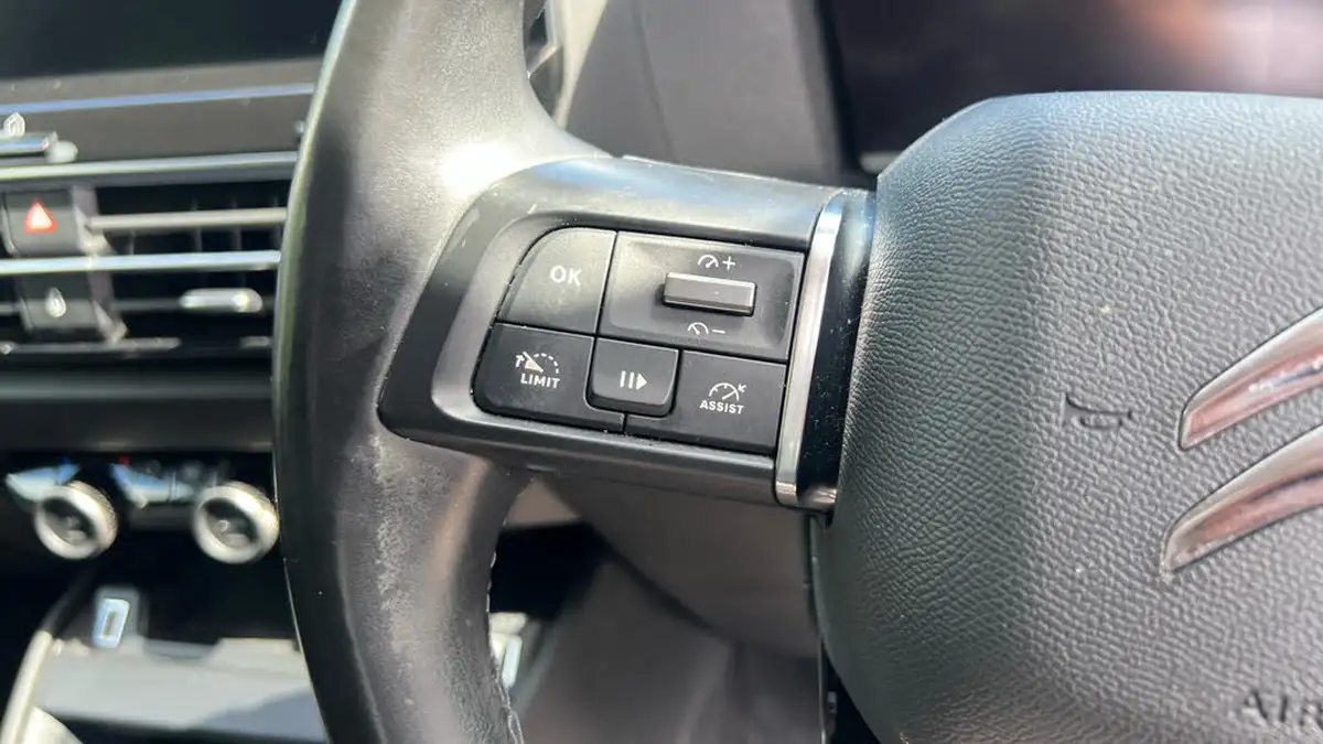 2021-citroen-c4-12-puretech-shine-130ps-big-22