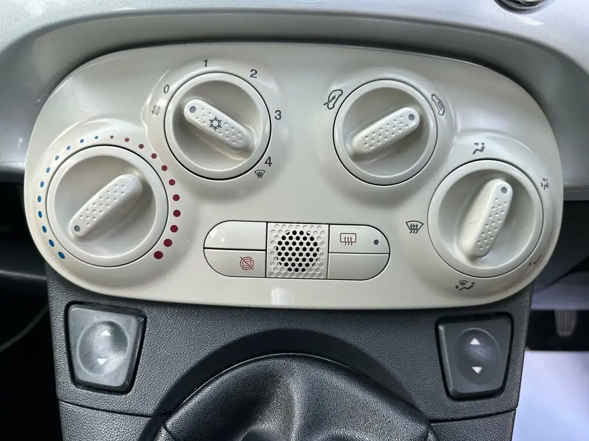 2011-fiat-500-12-lounge-big-53