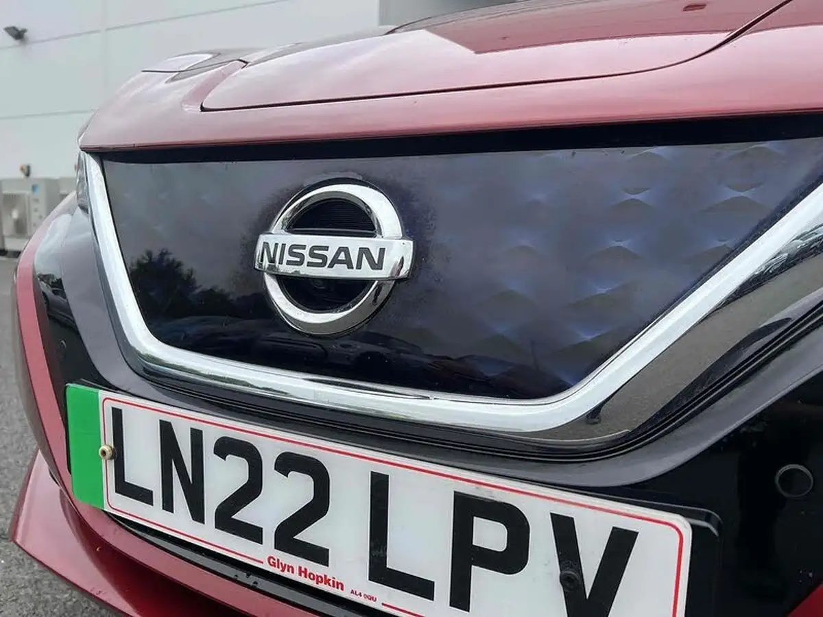 2022-nissan-leaf-e-e-tekna-big-18