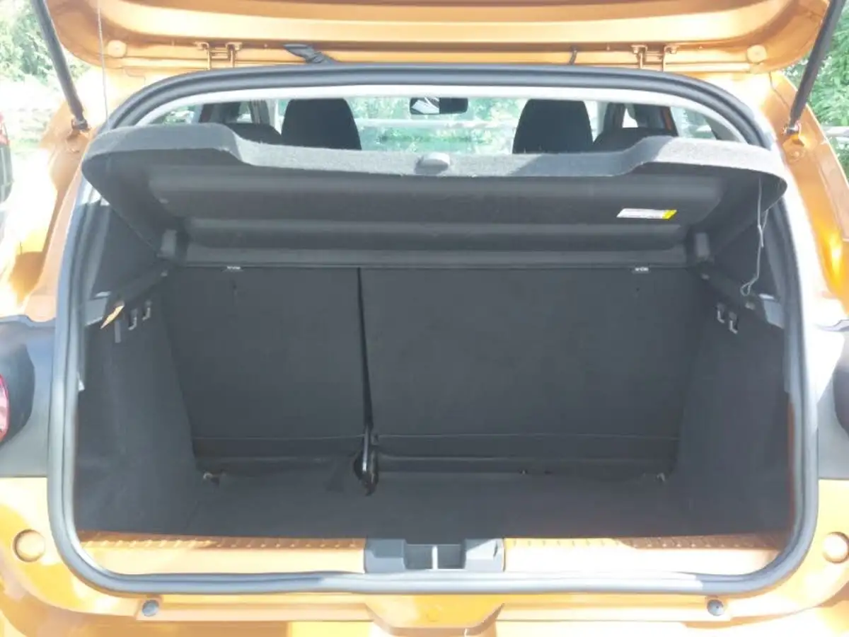 2022-dacia-sandero-stepway-10-tce-essential-90bhp-big-7
