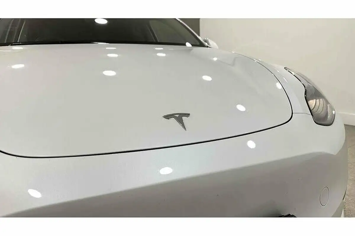 2023-tesla-model-y-e-rwd-big-18
