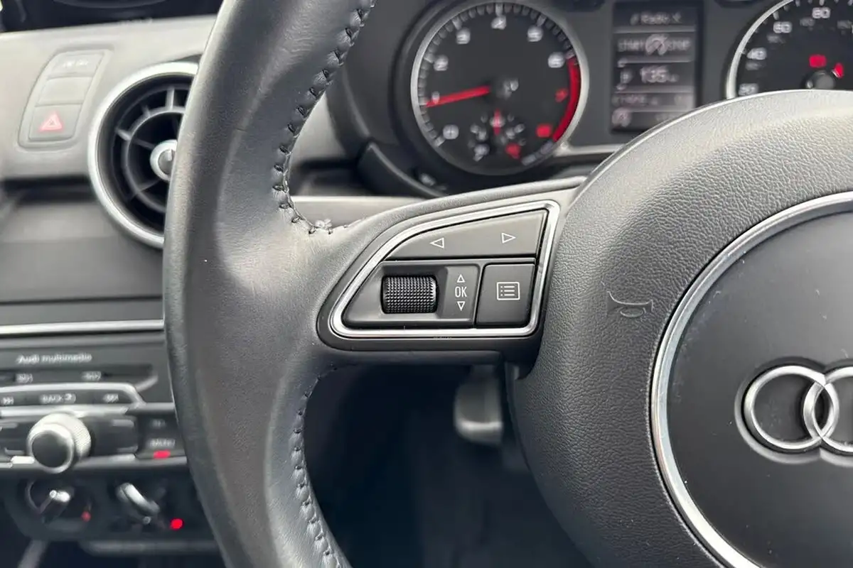 2015-audi-a1-14-sport-125ps-ss-hatchback-3d-1395cc-big-38