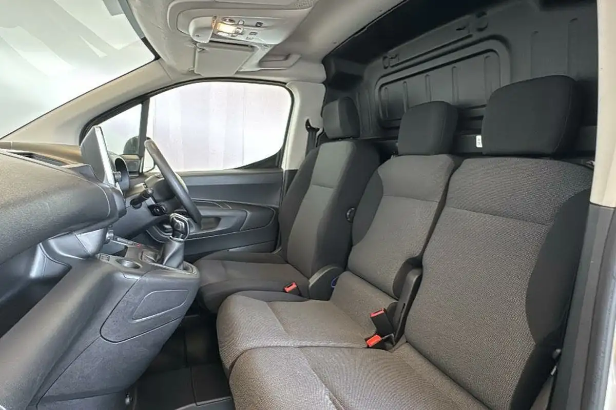 2021-citroen-berlingo-15bluehdi-1000-enterprise-100pseu6dt-e-ss-panel-big-18