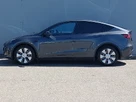 2022-tesla-model-y-e-long-range-small-3