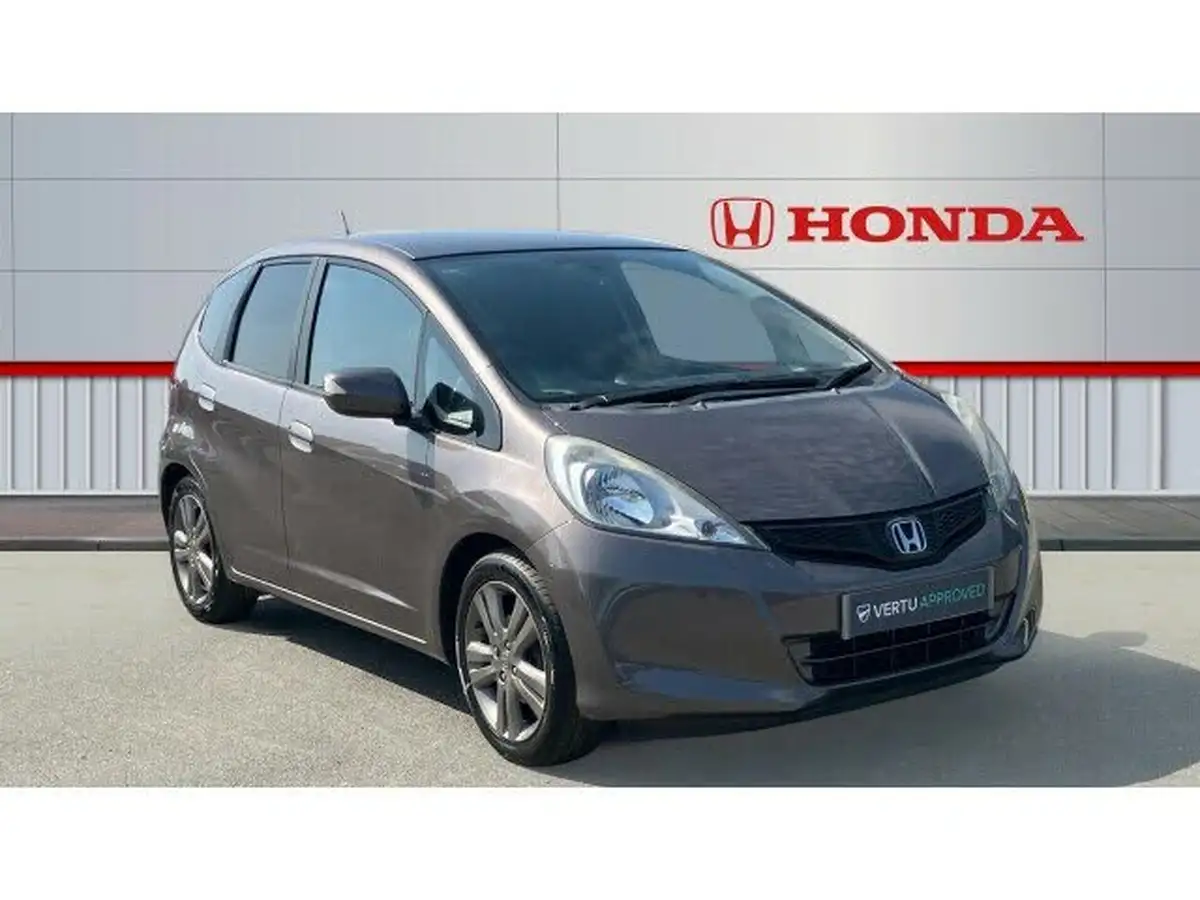 2015-honda-jazz-14-es-plus-cvt-big-0