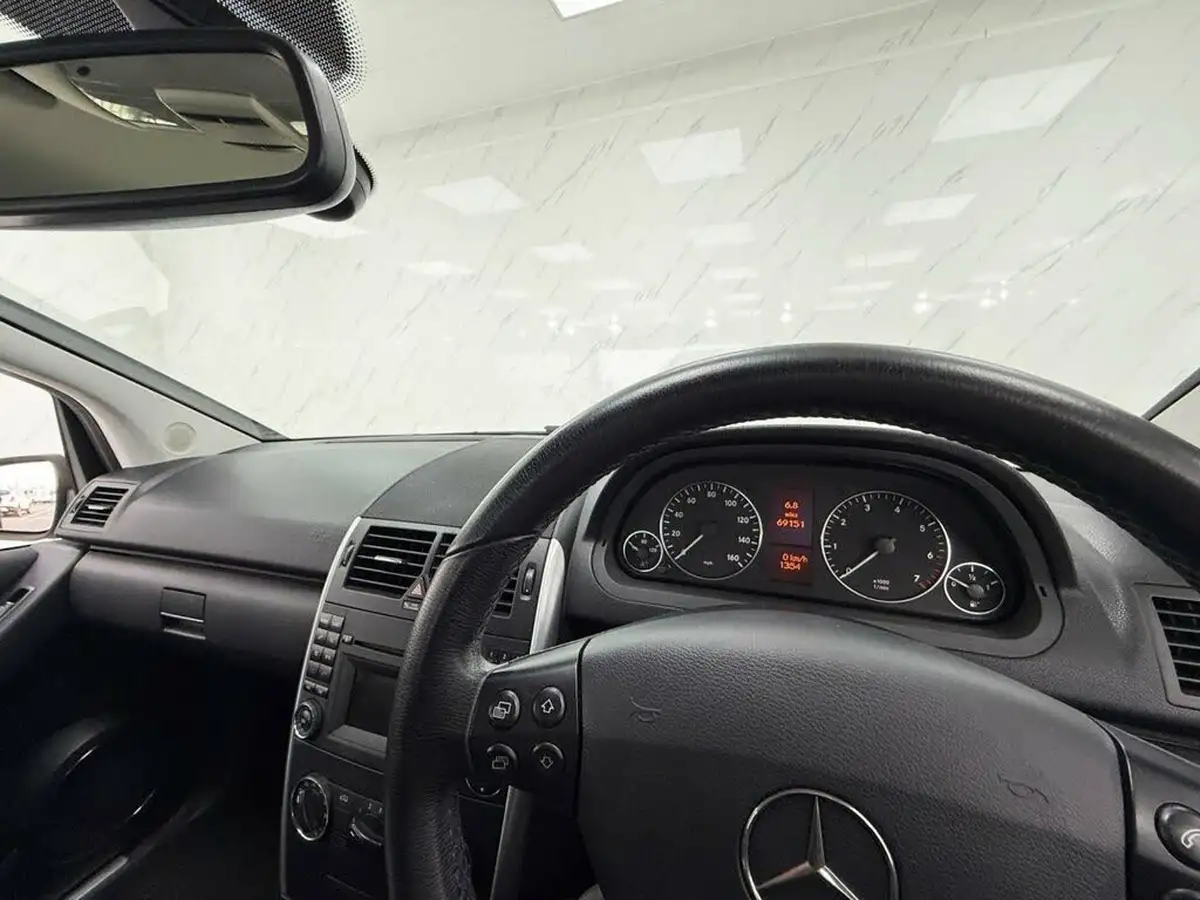 2009-mercedes-benz-a-class-17-a180-avantgarde-se-blue-f-5d-big-16