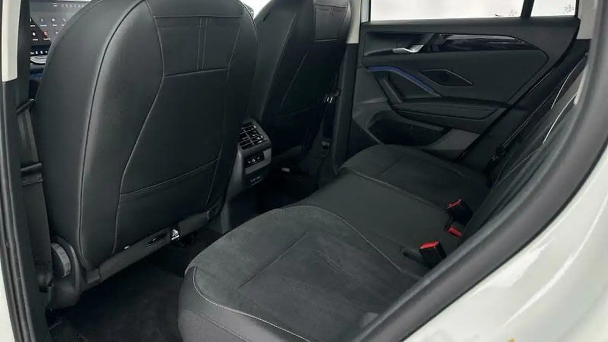 2024-volkswagen-tiguan-15-etsi-elegance-launch-edition-big-35