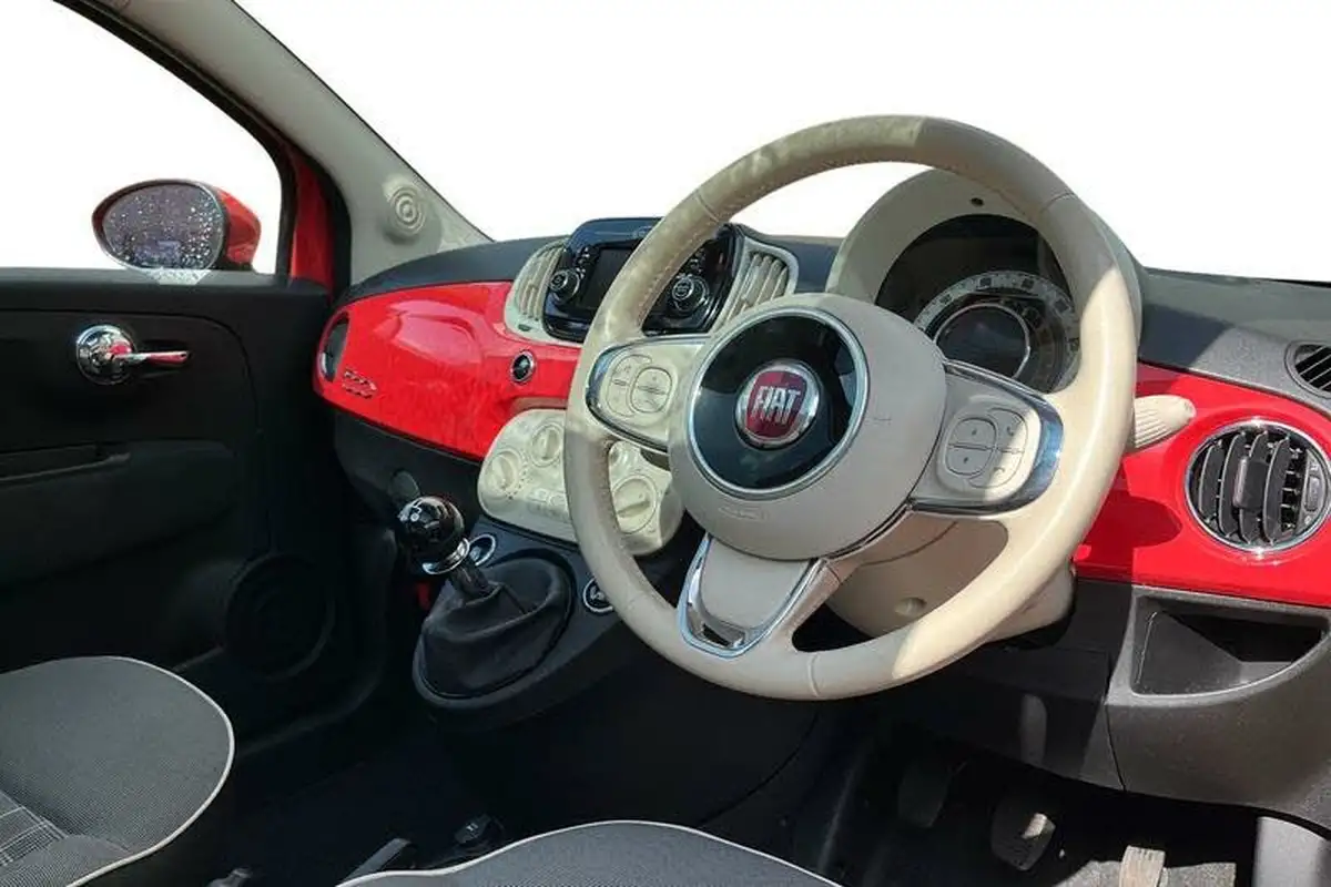 2018-fiat-500-12-lounge-big-8