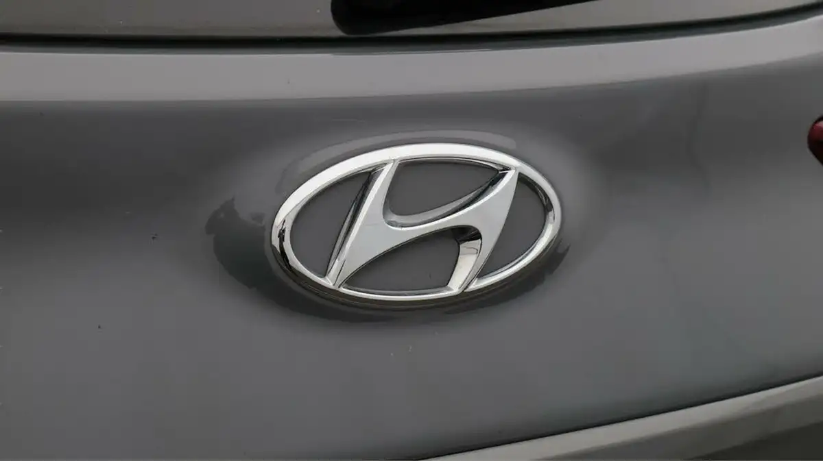 2023-hyundai-kona-16-gdi-ultimate-big-23