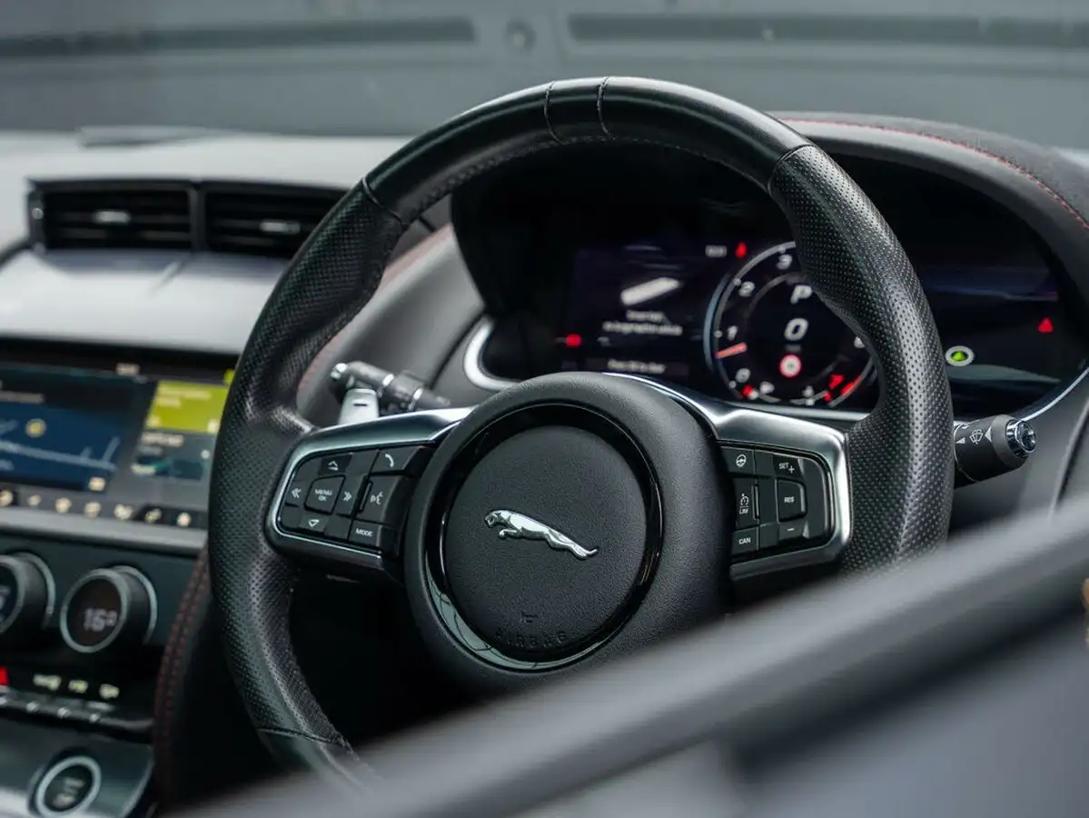 2020-jaguar-f-type-50-v8-sc-r-575ps-awd-coupe-big-47
