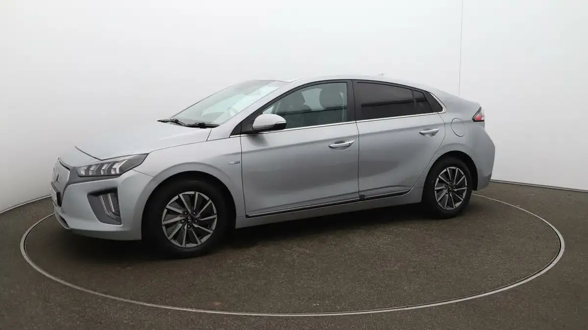 2020-hyundai-ioniq-e-premium-se-electric-100kw-big-68