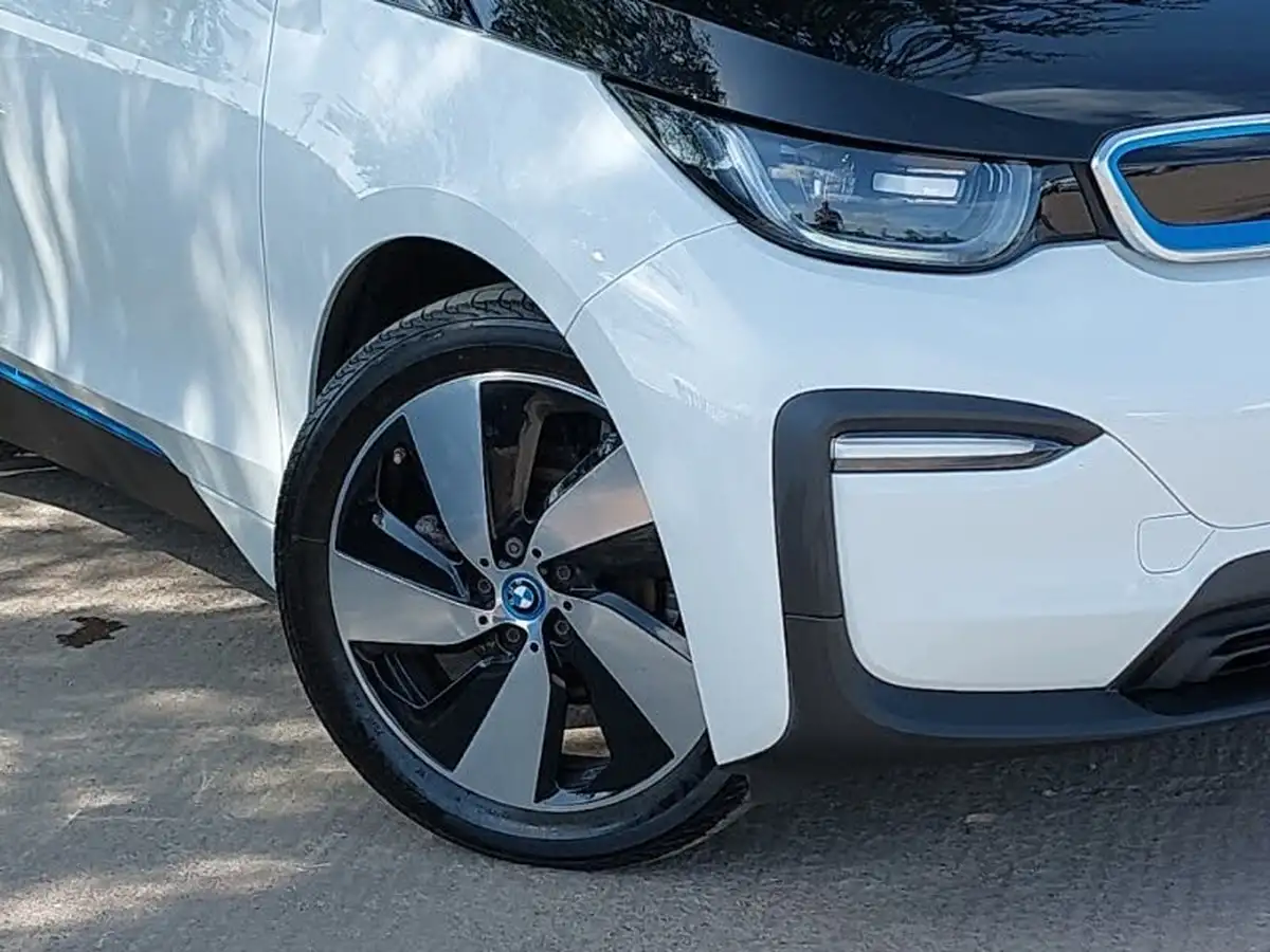2022-bmw-i3-e-120-ah-big-8
