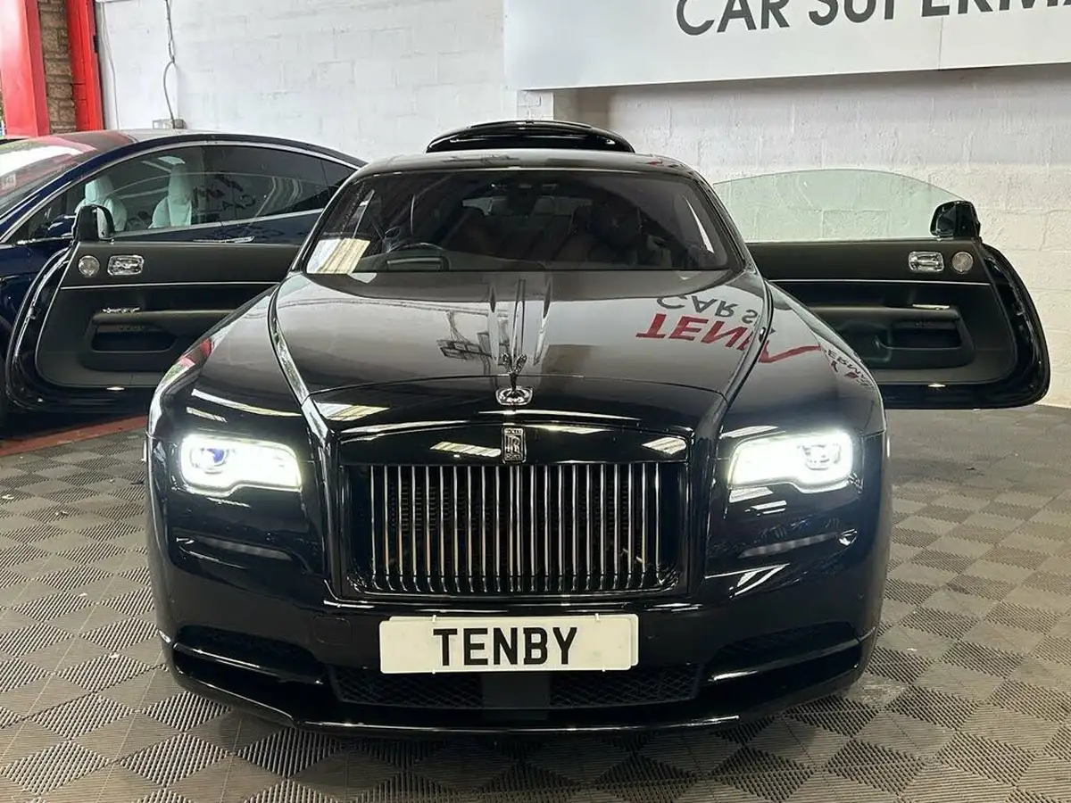 2018-rolls-royce-wraith-66-big-11