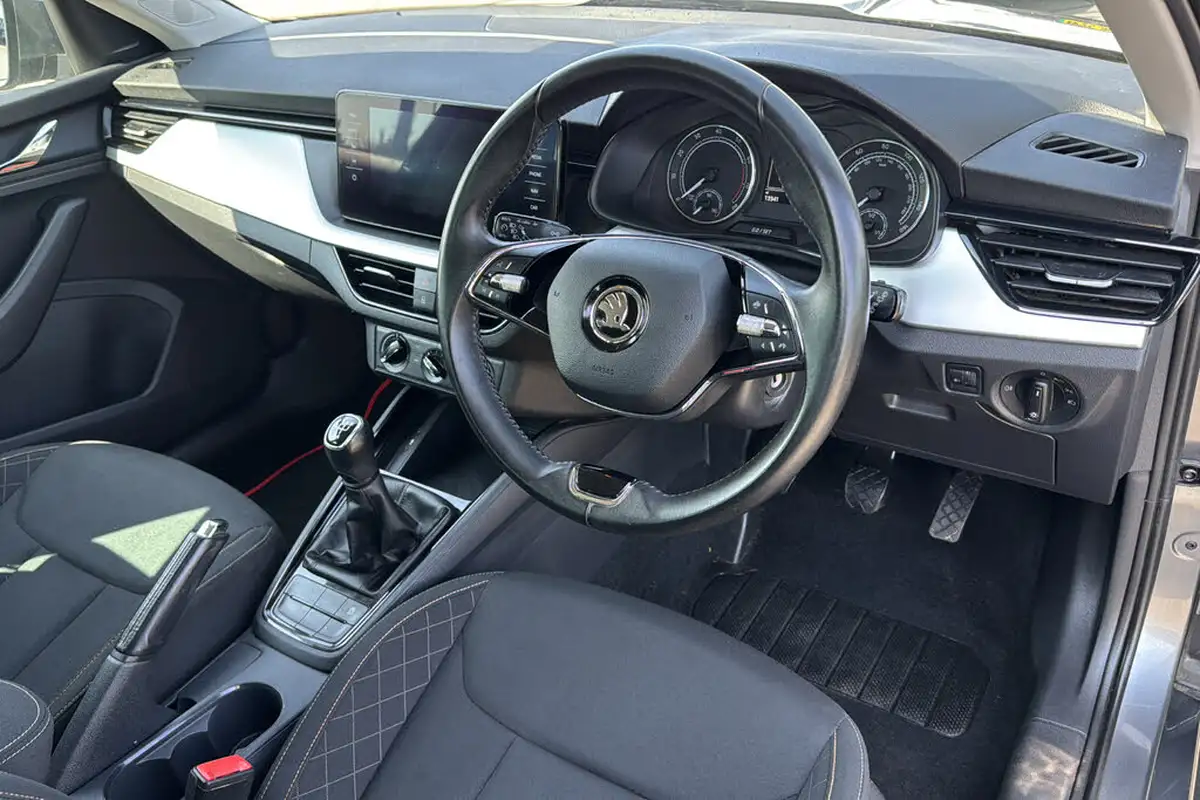 2023-skoda-kamiq-10-tsi-se-drive-95ps-big-9