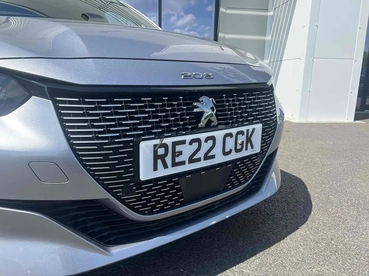 2022-peugeot-208-e-gt-136bhp-50kwh-big-12
