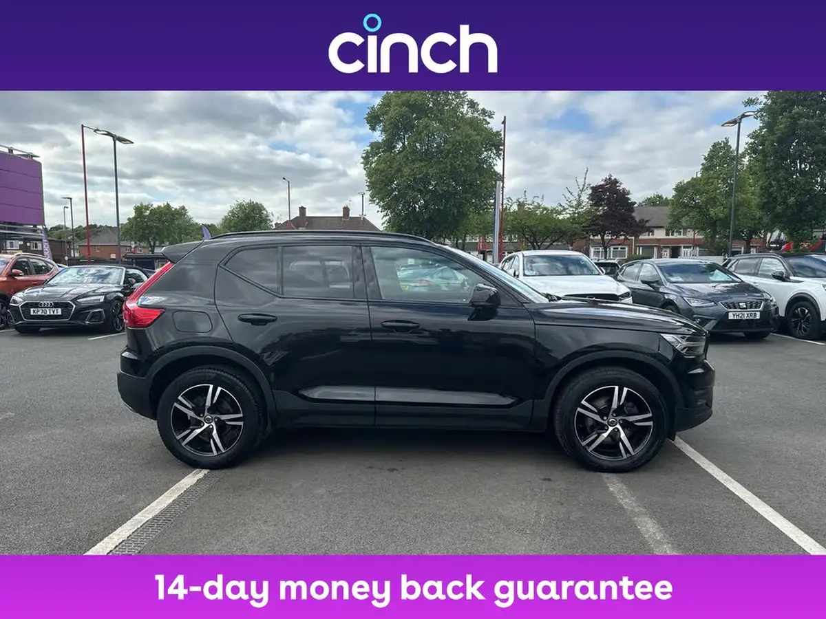 2020-volvo-xc40-20-t4-r-design-big-10