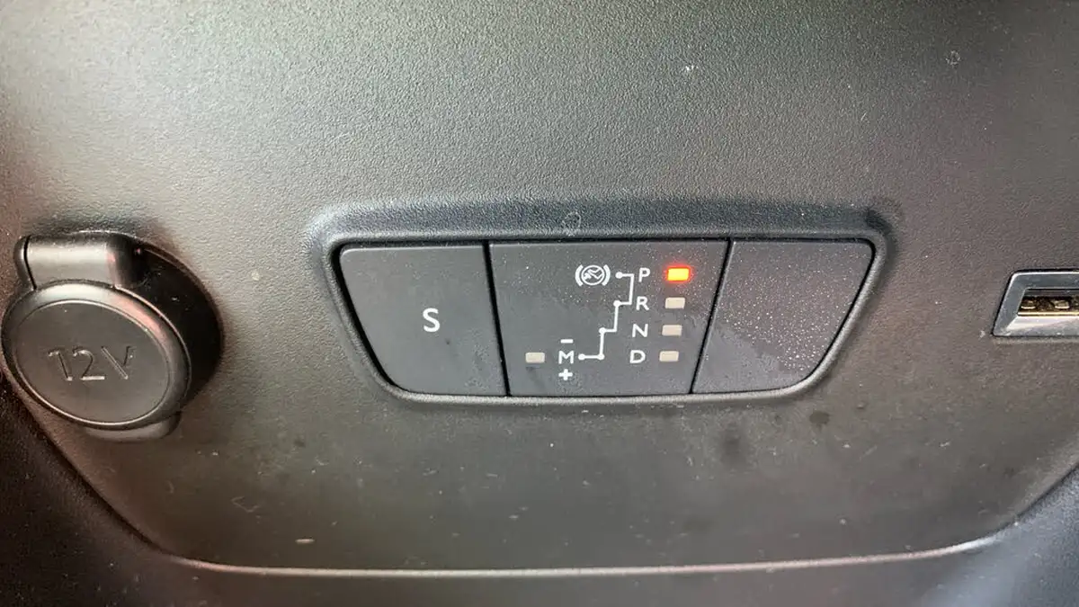 2022-citroen-c3-aircross-12-puretech-shine-plus-130ps-eat6-big-41