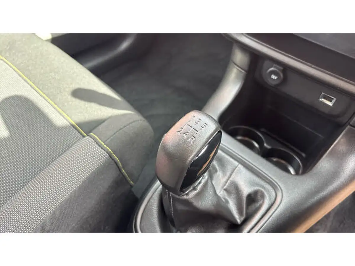 2021-citroen-c3-12-puretech-shine-83ps-big-12