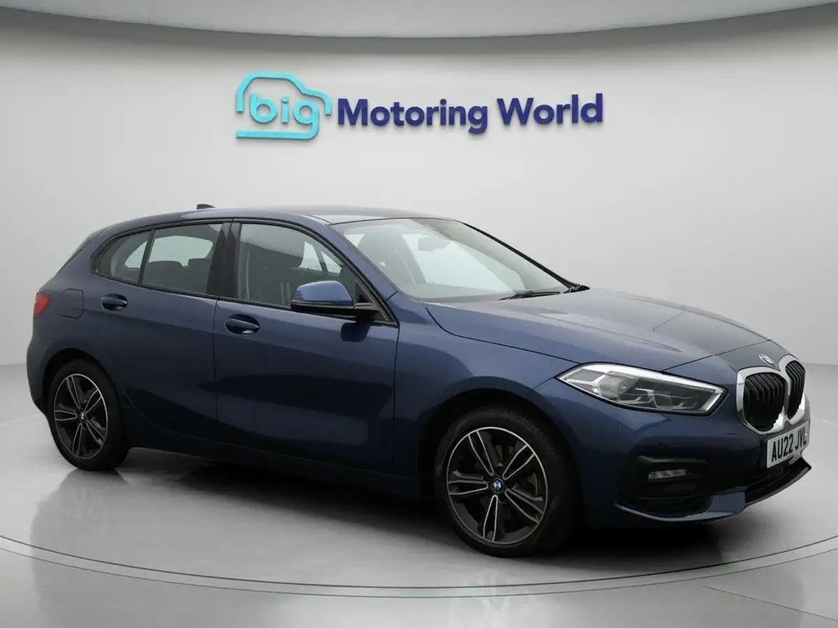 2022-bmw-1-series-15-118i-sport-big-0
