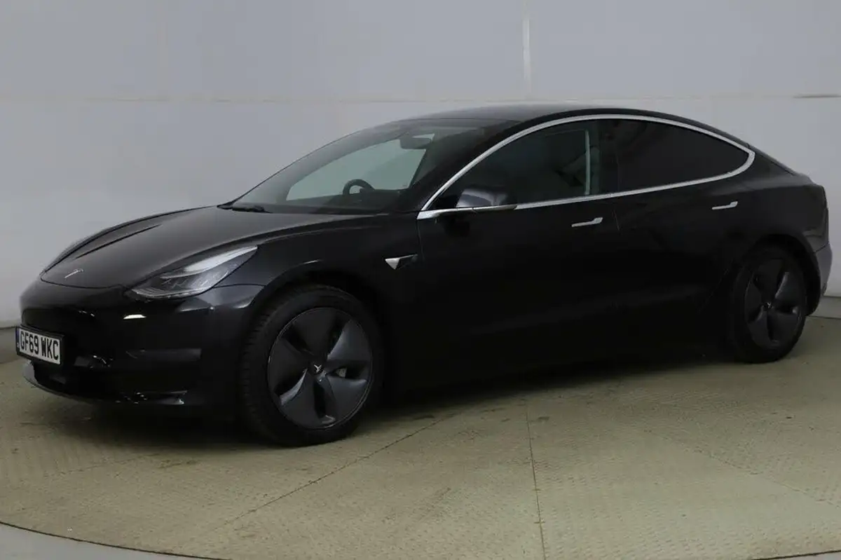 2019-tesla-model-3-e-long-range-4x4-big-2