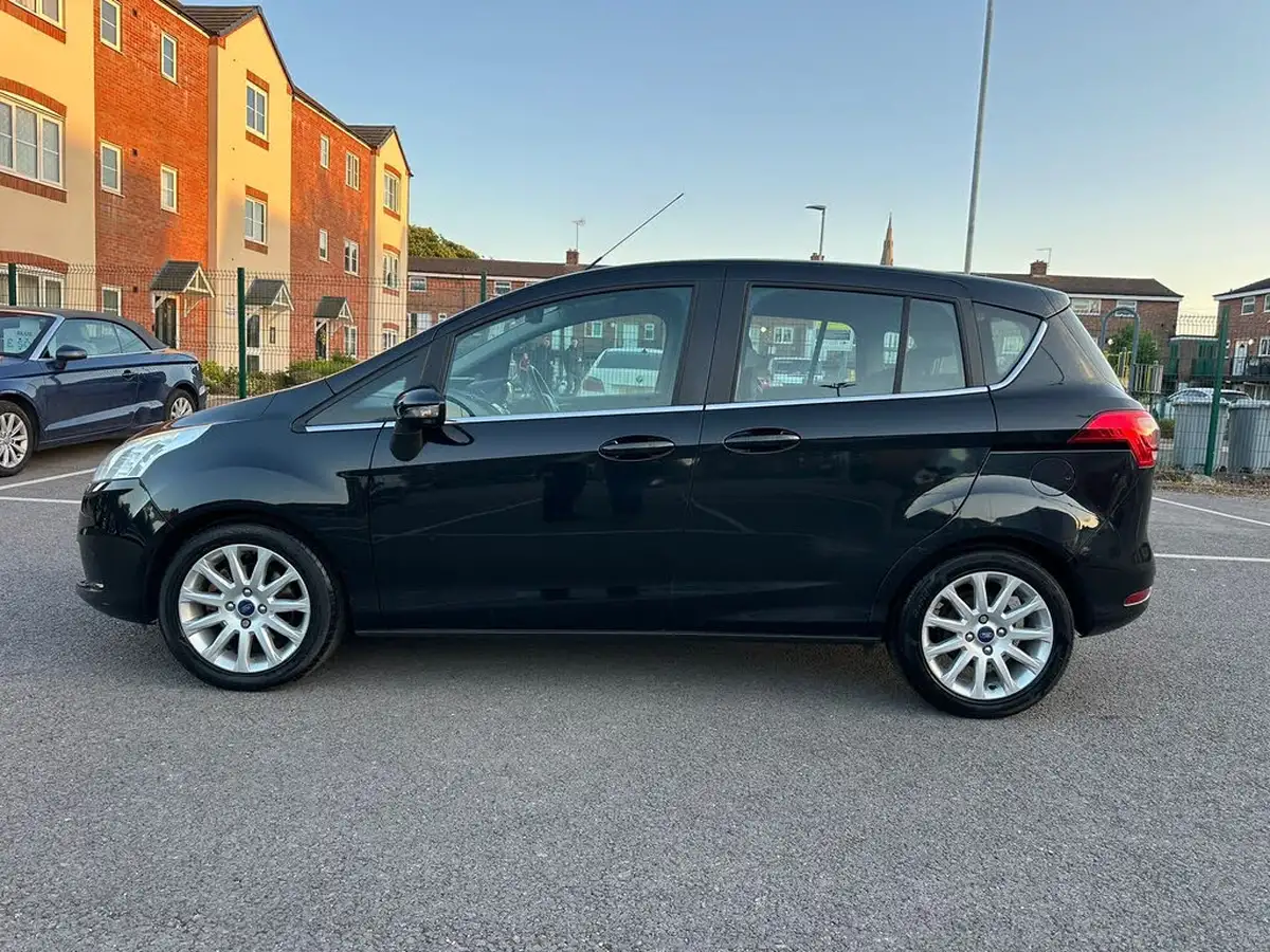 2014-ford-b-max-16-titanium-big-4