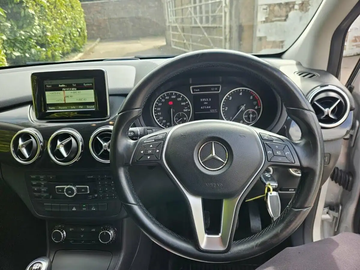 2014-mercedes-benz-b-class-15-cdi-b180-se-15cdi-109bhp-eco-big-20
