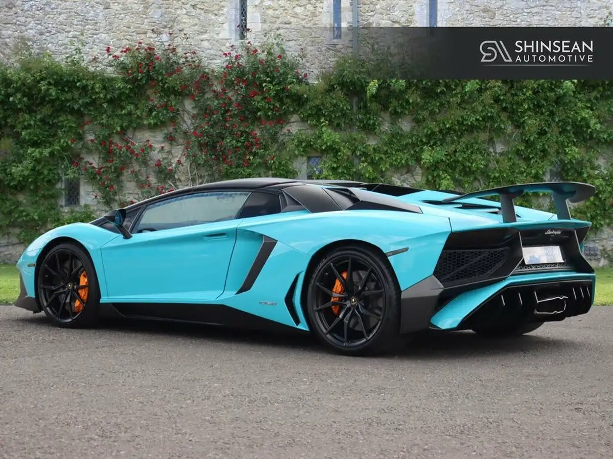 2016-lamborghini-aventador-65-lp-700-4-coupe-big-9