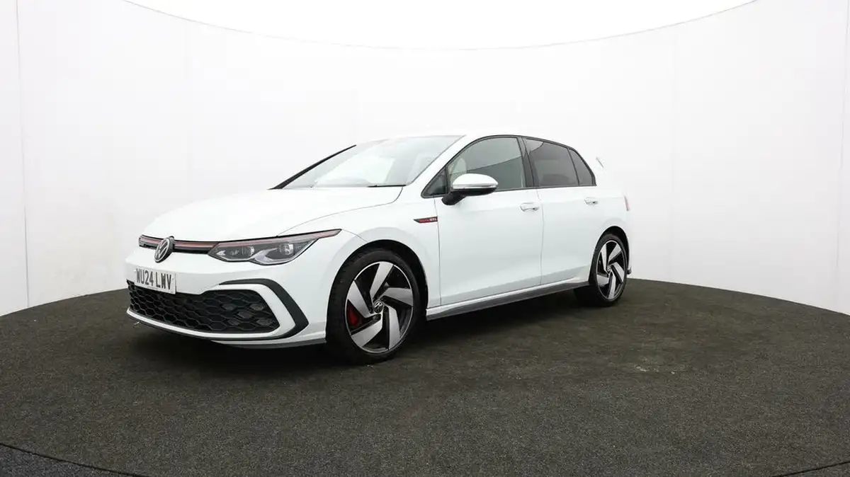 2024-volkswagen-golf-20-tsi-gti-245ps-big-54